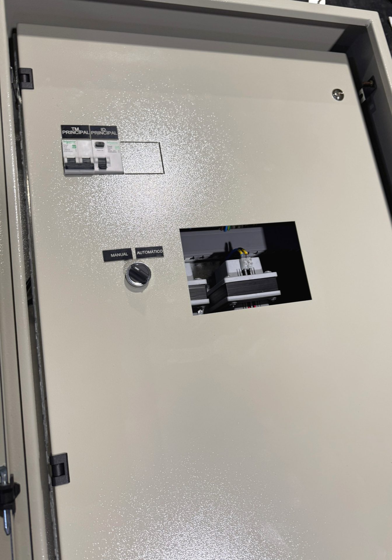 BP Instalaciones — caja DIN Artear 1